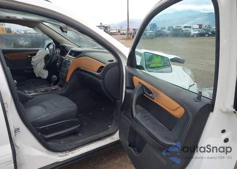 2013 Chevrolet Traverse 1Lt из США, поврежденный, VIN 1GNKVGKD0DJ225965